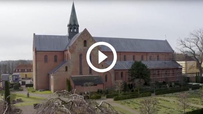 Film om renovering af blytag og kobberspir