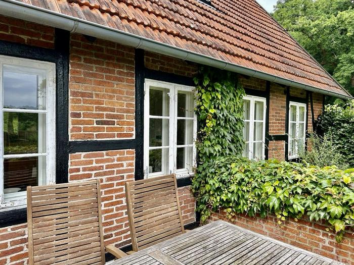 Charmerende hus tæt på by og skov – til leje fra 1. januar 2026